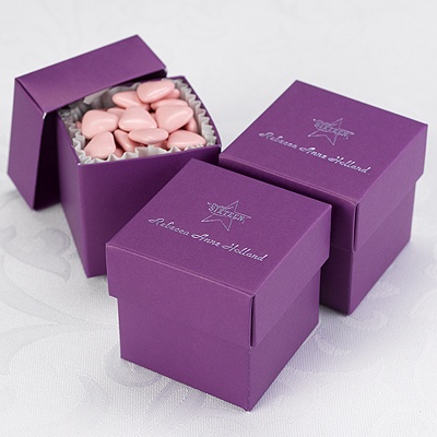 Home ? Reception ? Personalized Favors ? Purple Lidded Favor Boxes